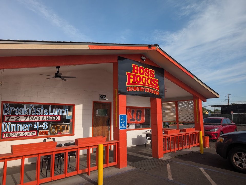 Boss Hogg's Country Kitchen storefront in Farmersville.